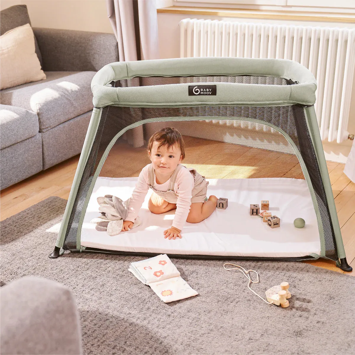 Babymoov Moov & Comfy 3-in-1 Lightweight Travel Crib